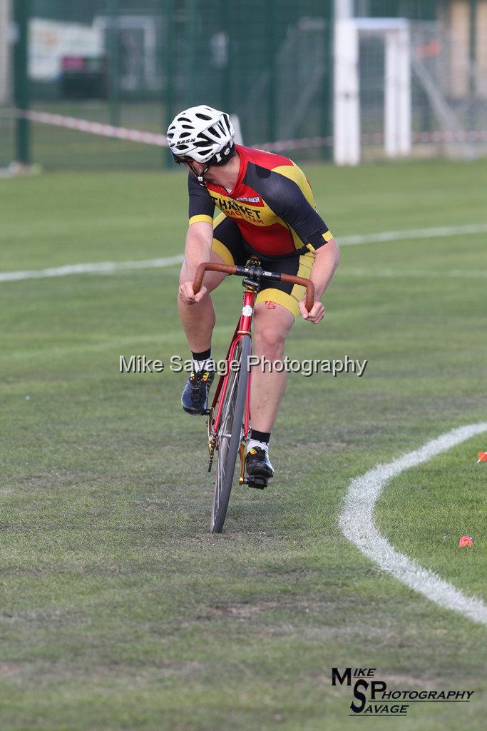 20170806-3348.jpg - Medway Velo Grass Track Event 06-Aug-2017.