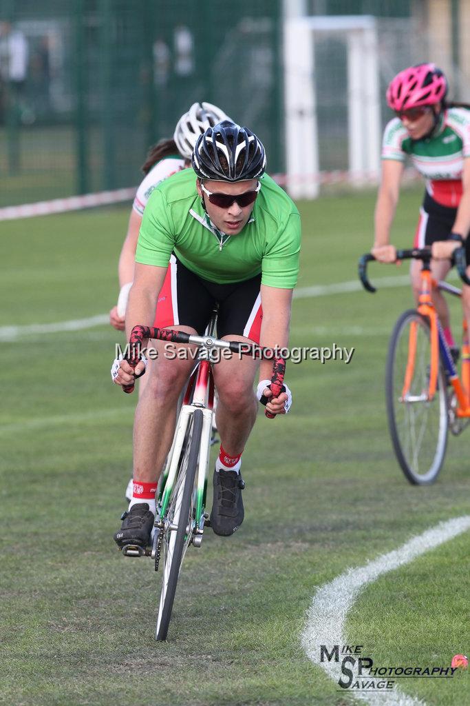 20170806-3364.jpg - Medway Velo Grass Track Event 06-Aug-2017.