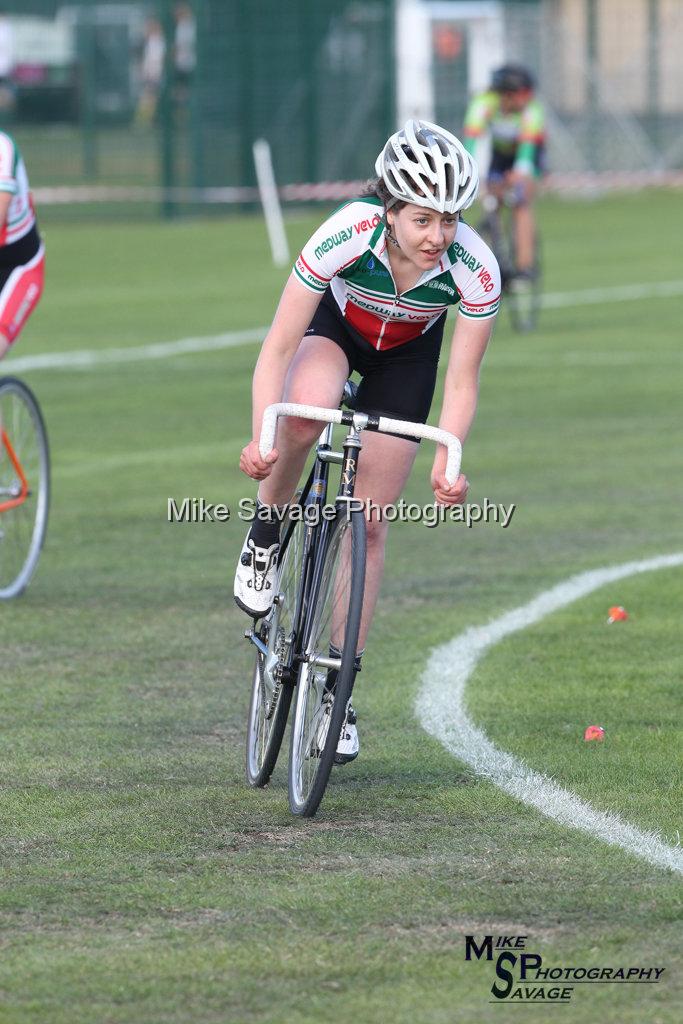 20170806-3367.jpg - Medway Velo Grass Track Event 06-Aug-2017.
