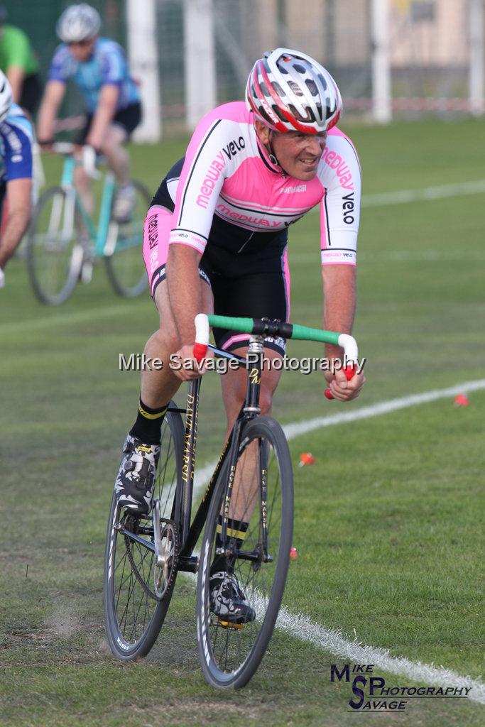 20170806-3375.jpg - Medway Velo Grass Track Event 06-Aug-2017.