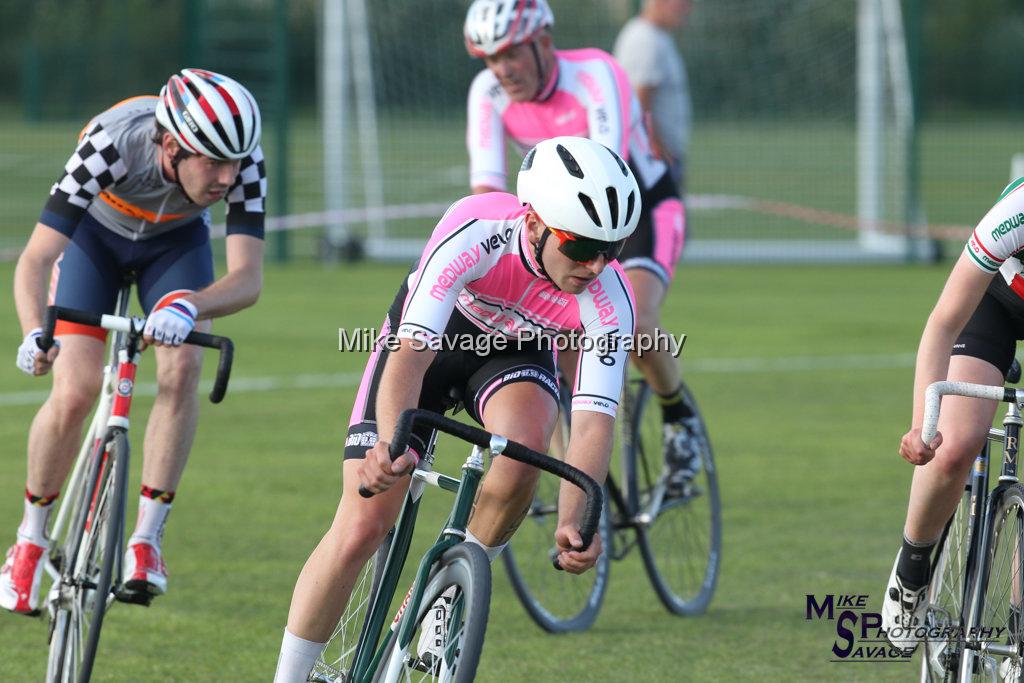 20170806-3376.jpg - Medway Velo Grass Track Event 06-Aug-2017.