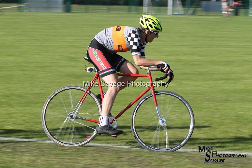 20170806-3432.jpg - Medway Velo Grass Track Event 06-Aug-2017.