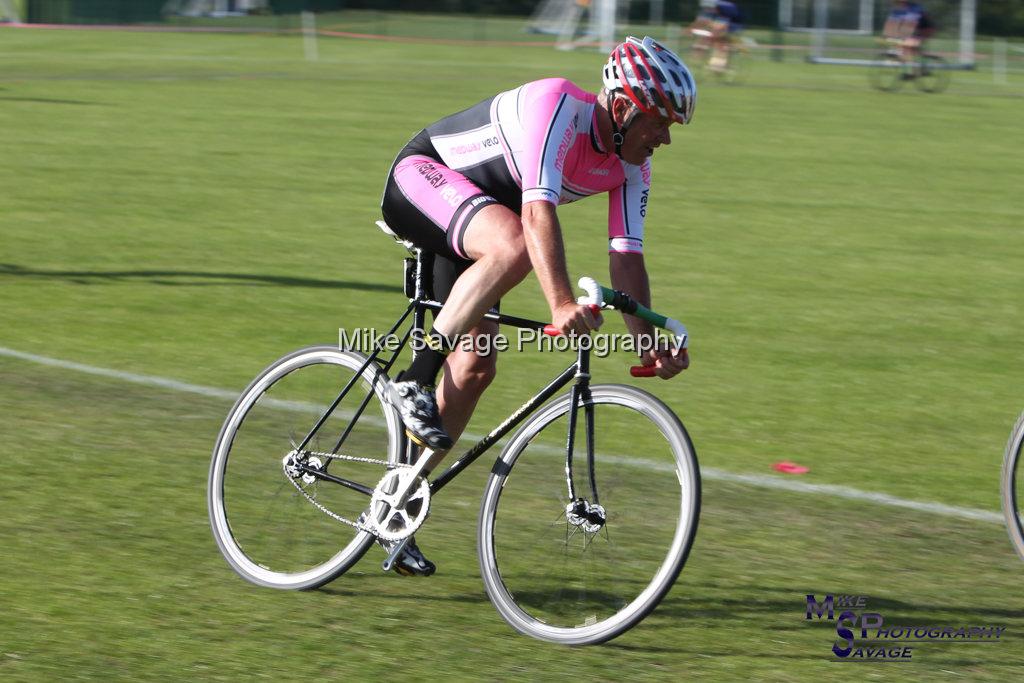 20170806-3449.jpg - Medway Velo Grass Track Event 06-Aug-2017.