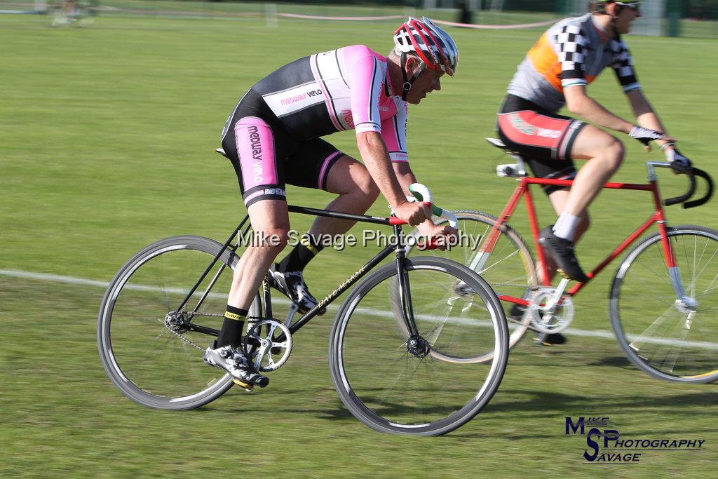 20170806-3451.jpg - Medway Velo Grass Track Event 06-Aug-2017.