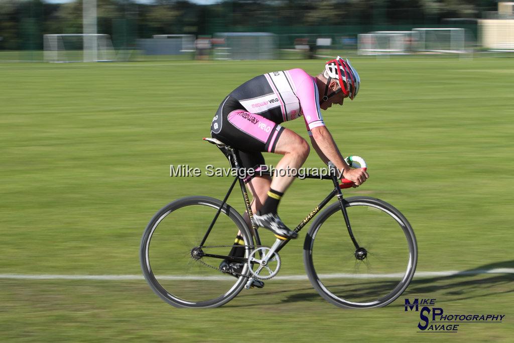 20170806-3471.jpg - Medway Velo Grass Track Event 06-Aug-2017.