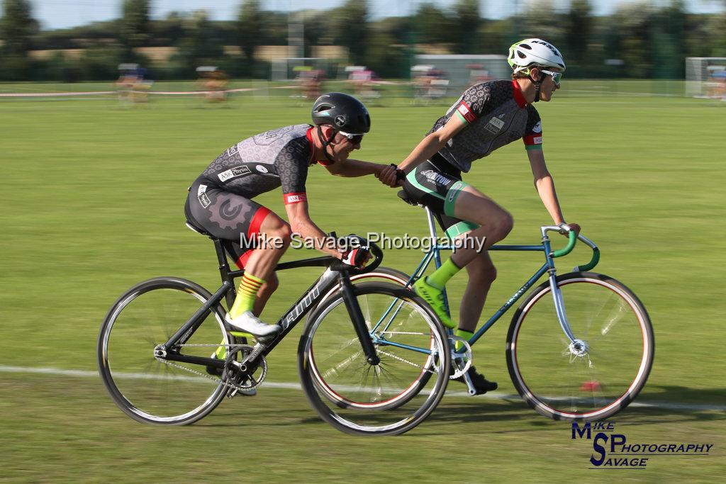 20170806-3505.jpg - Medway Velo Grass Track Event 06-Aug-2017.
