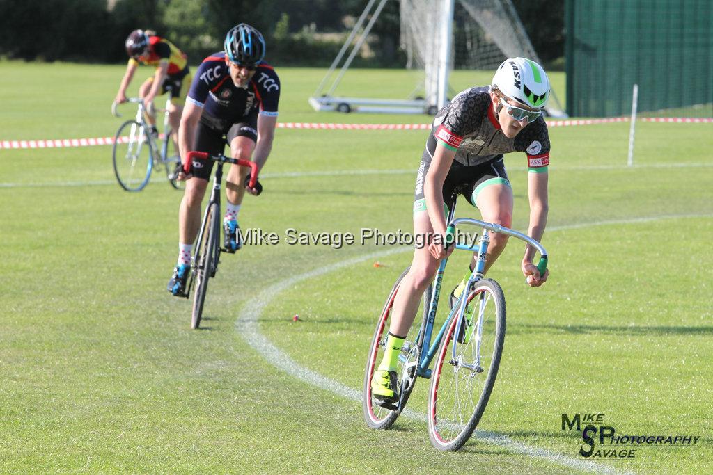 20170806-3605.jpg - Medway Velo Grass Track Event 06-Aug-2017.