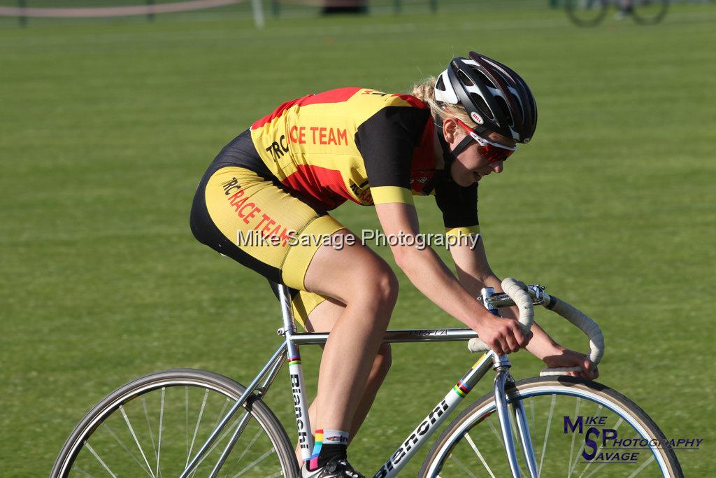 20170806-3640.jpg - Medway Velo Grass Track Event 06-Aug-2017.