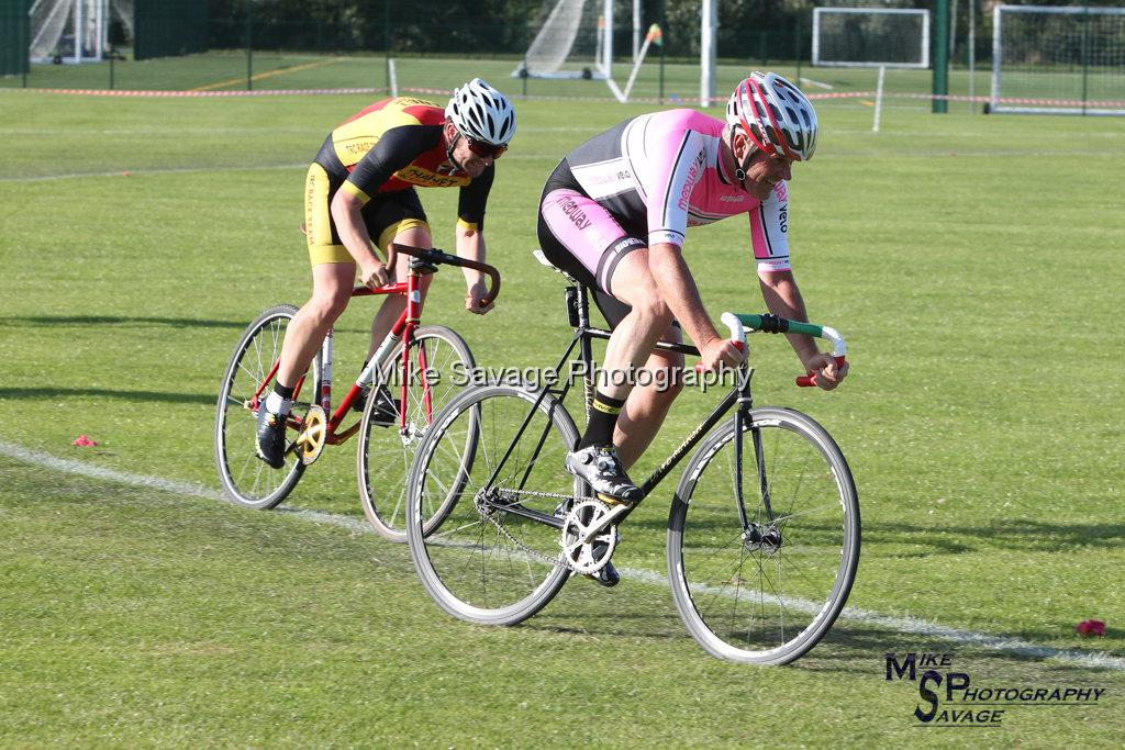 20170806-3655.jpg - Medway Velo Grass Track Event 06-Aug-2017.