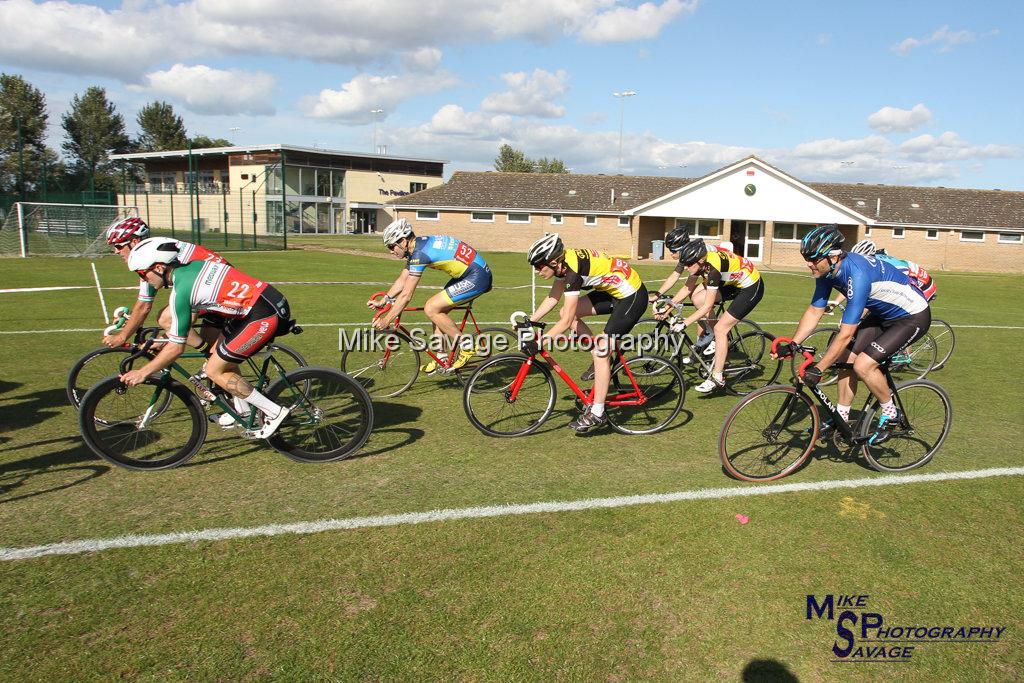 20170806-2334.jpg - Medway Velo Grass Track Event 06-Aug-2017.