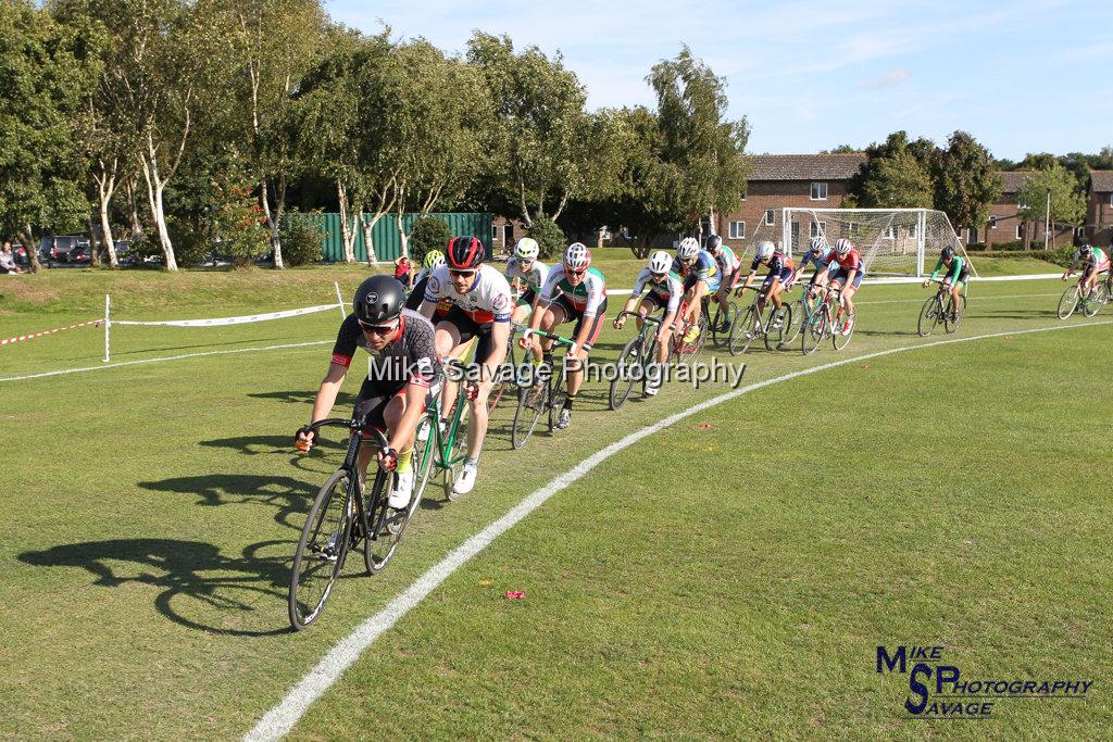 20170806-2362.jpg - Medway Velo Grass Track Event 06-Aug-2017.