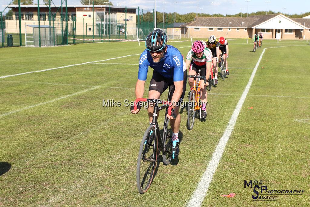 20170806-2398.jpg - Medway Velo Grass Track Event 06-Aug-2017.