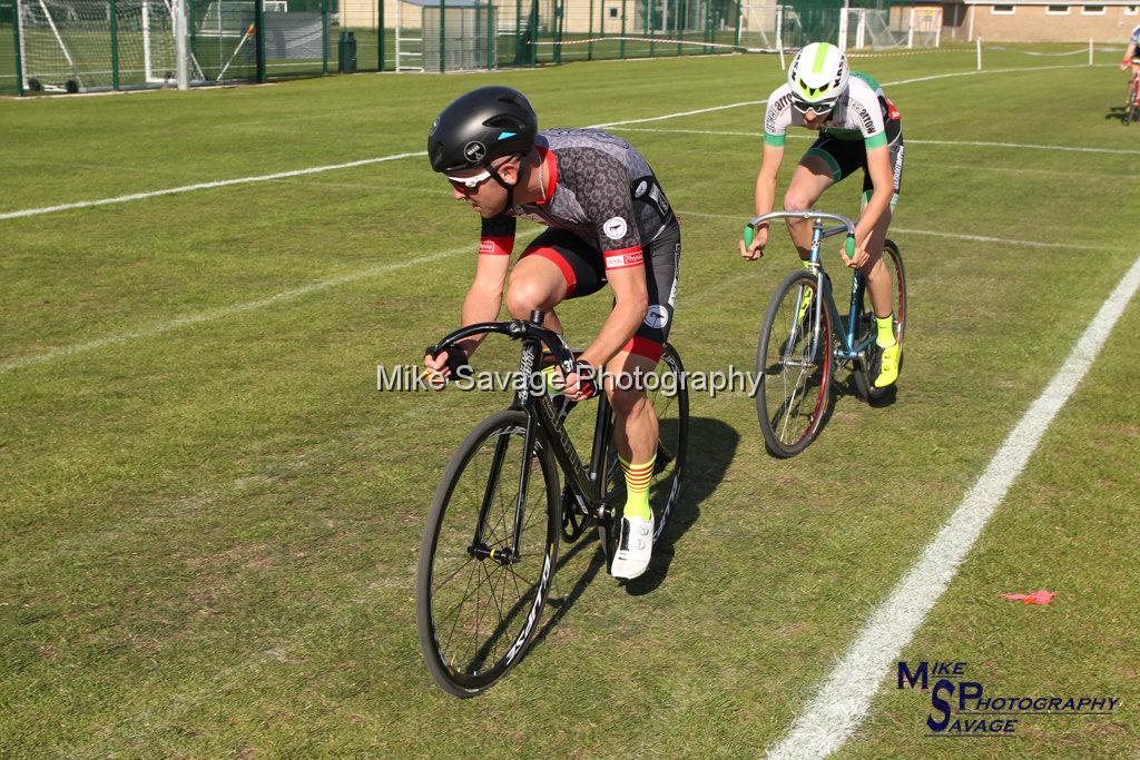 20170806-2433.jpg - Medway Velo Grass Track Event 06-Aug-2017.