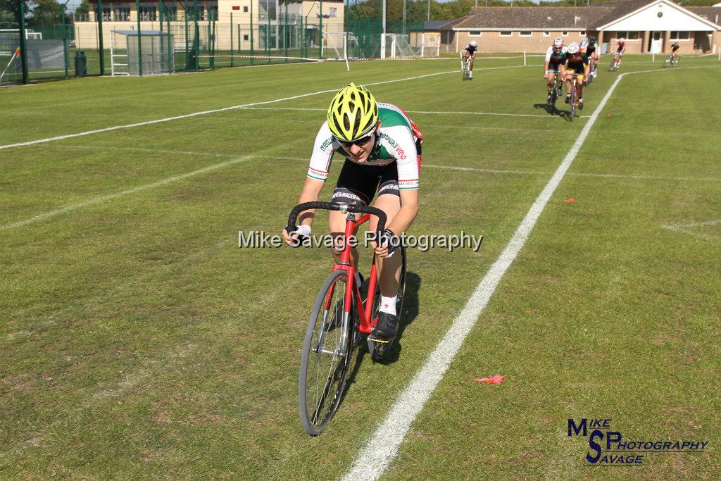 20170806-2440.jpg - Medway Velo Grass Track Event 06-Aug-2017.