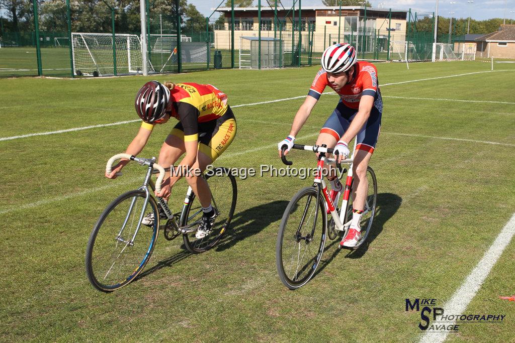 20170806-2453.jpg - Medway Velo Grass Track Event 06-Aug-2017.
