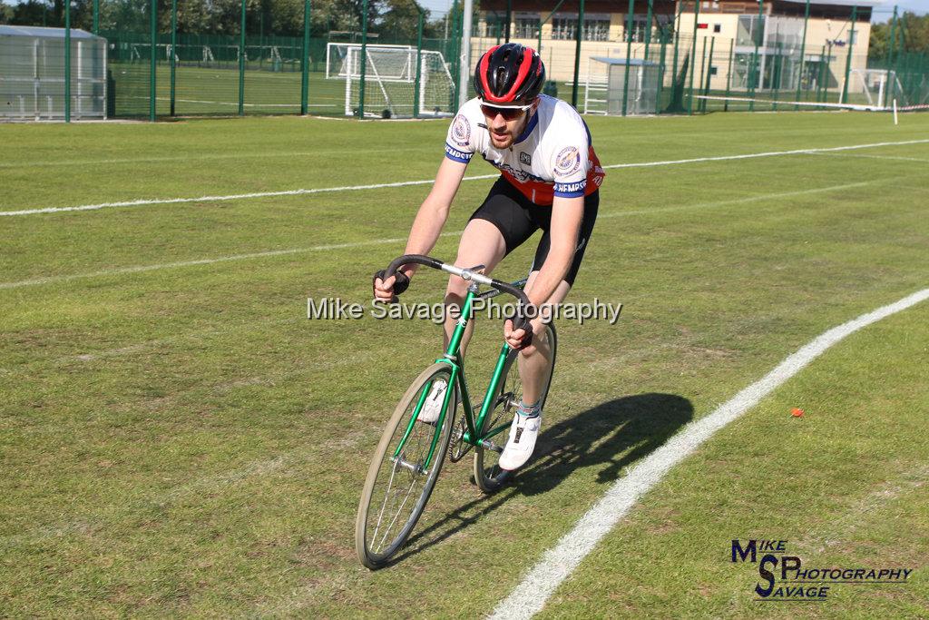 20170806-2486.jpg - Medway Velo Grass Track Event 06-Aug-2017.