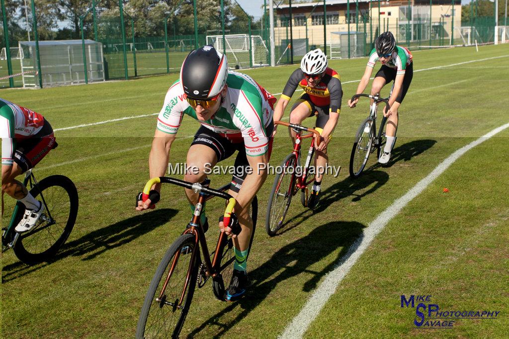 20170806-2495.jpg - Medway Velo Grass Track Event 06-Aug-2017.