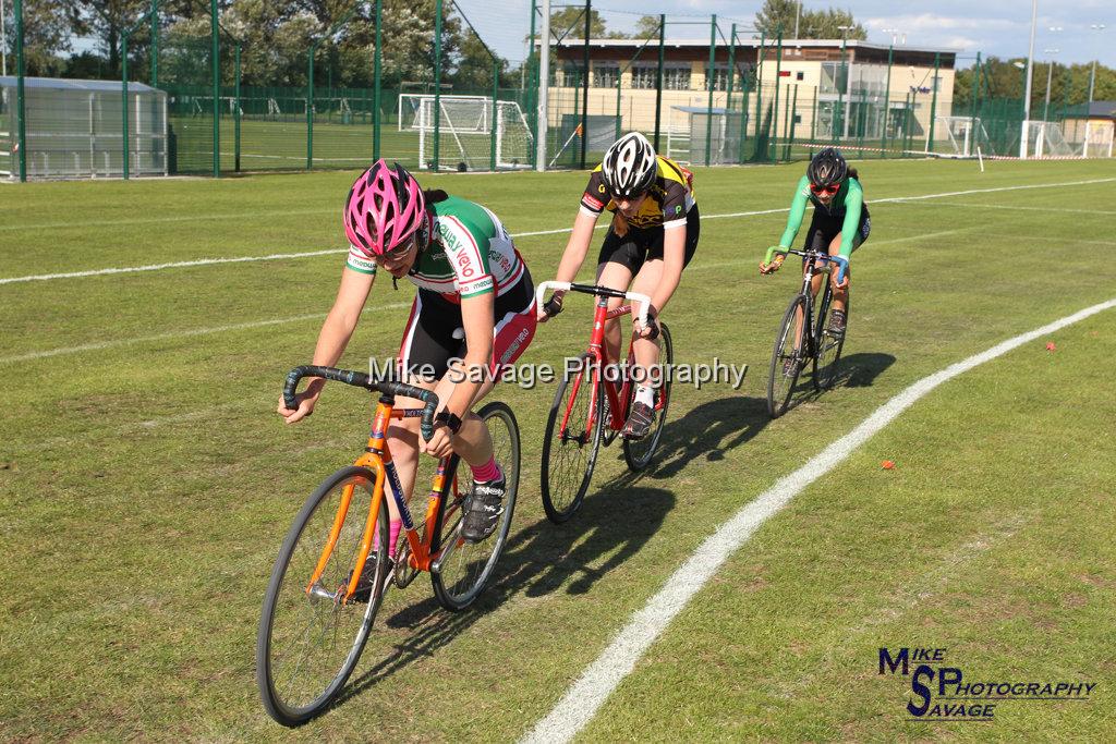 20170806-2515.jpg - Medway Velo Grass Track Event 06-Aug-2017.