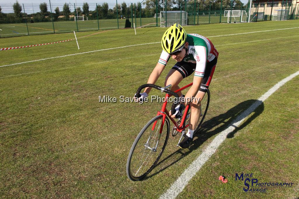 20170806-2528.jpg - Medway Velo Grass Track Event 06-Aug-2017.