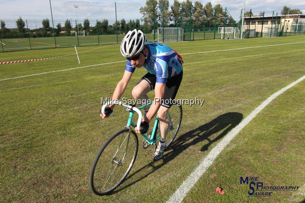 20170806-2532.jpg - Medway Velo Grass Track Event 06-Aug-2017.