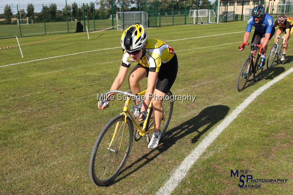 20170806-2536.jpg - Medway Velo Grass Track Event 06-Aug-2017.