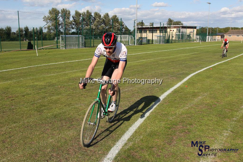 20170806-2539.jpg - Medway Velo Grass Track Event 06-Aug-2017.