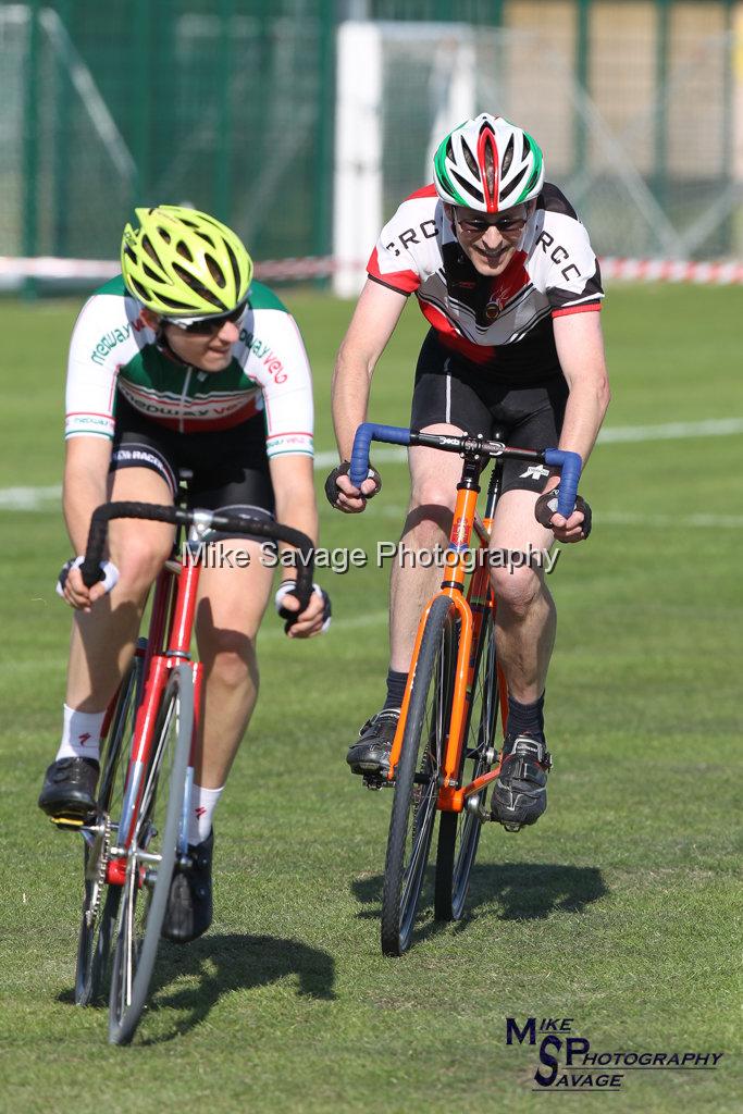 20170806-2571.jpg - Medway Velo Grass Track Event 06-Aug-2017.