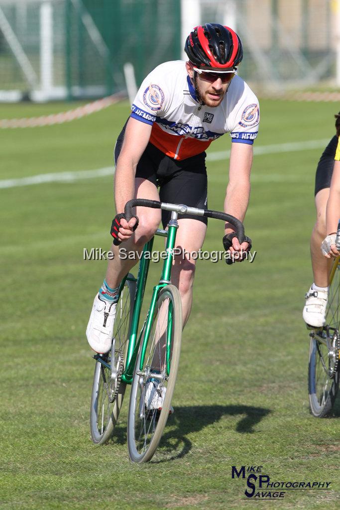 20170806-2582.jpg - Medway Velo Grass Track Event 06-Aug-2017.