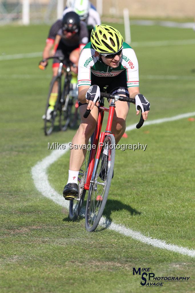 20170806-2613.jpg - Medway Velo Grass Track Event 06-Aug-2017.