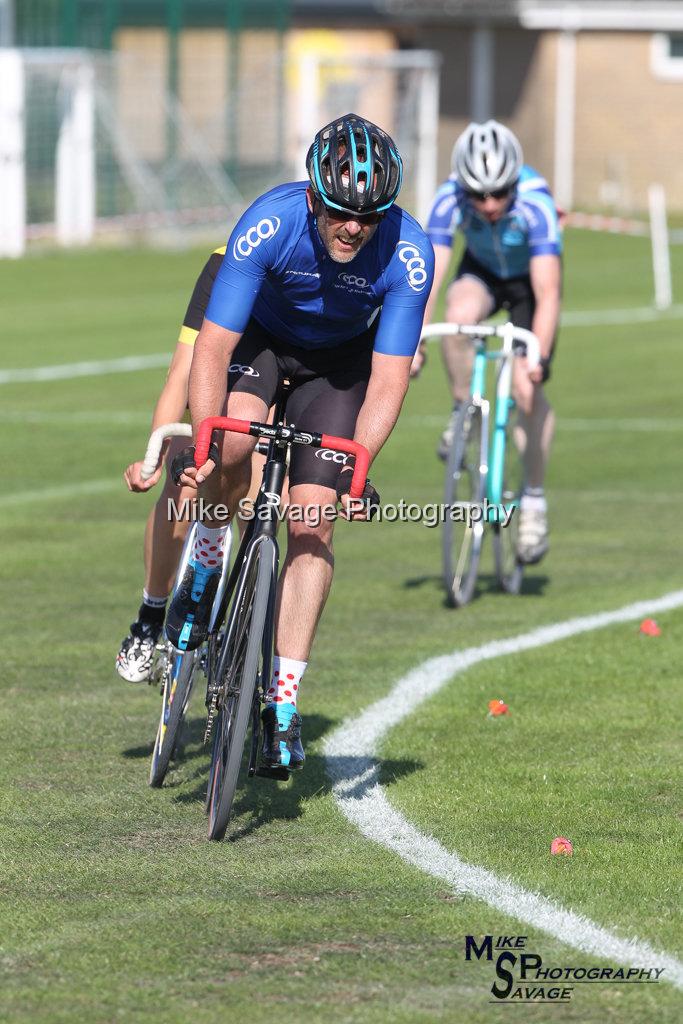 20170806-2634.jpg - Medway Velo Grass Track Event 06-Aug-2017.