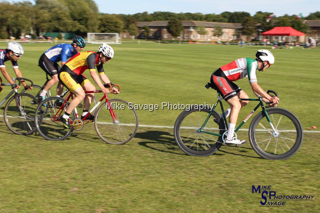 20170806-2682.jpg - Medway Velo Grass Track Event 06-Aug-2017.