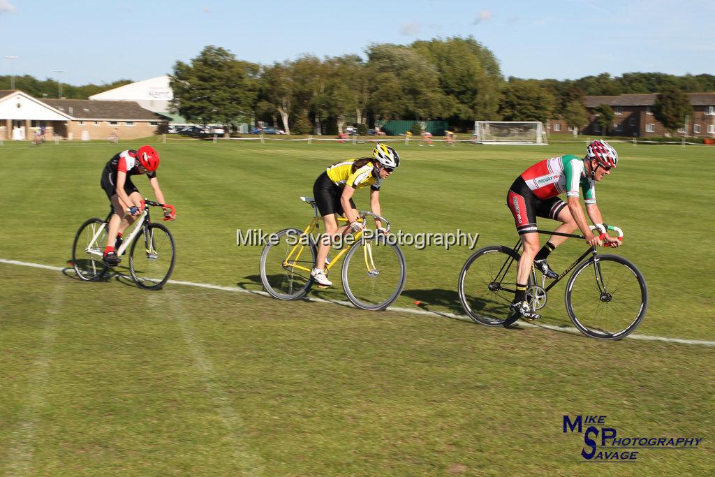 20170806-2692.jpg - Medway Velo Grass Track Event 06-Aug-2017.