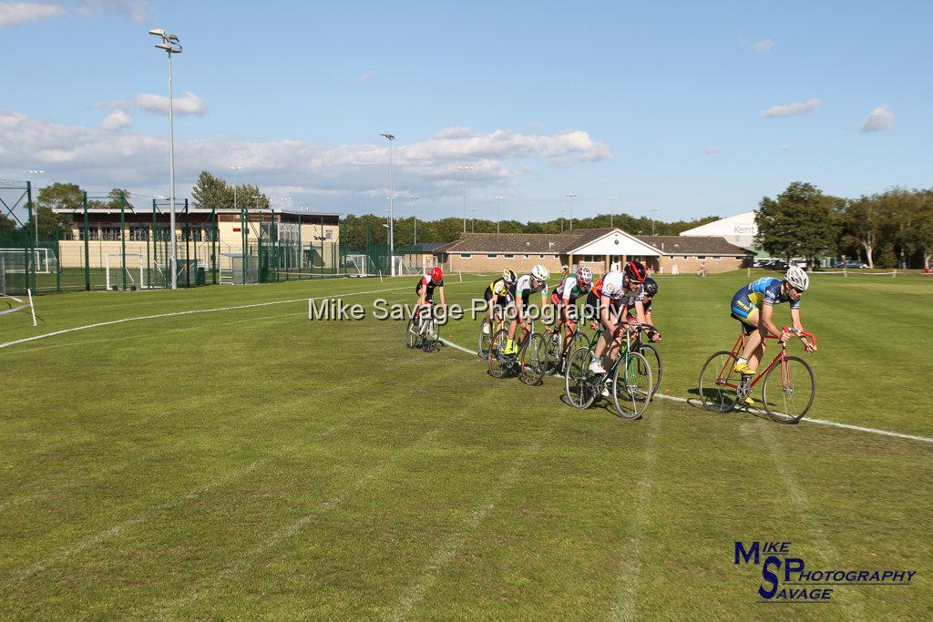 20170806-2725.jpg - Medway Velo Grass Track Event 06-Aug-2017.