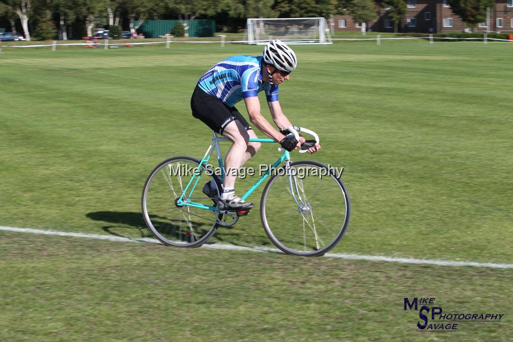 20170806-2737.jpg - Medway Velo Grass Track Event 06-Aug-2017.