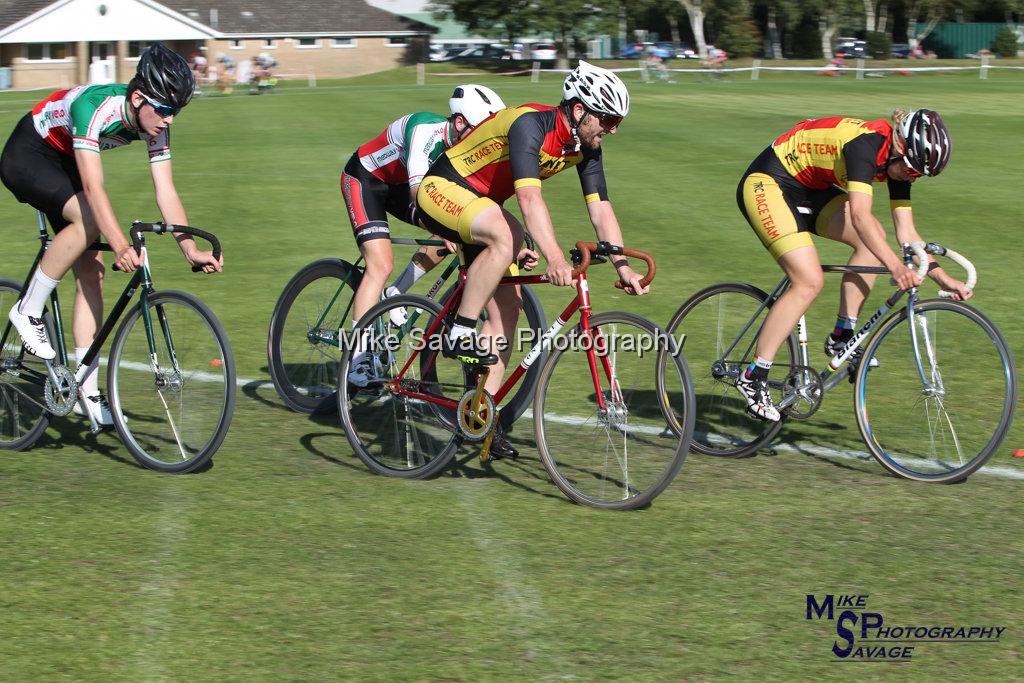 20170806-2758.jpg - Medway Velo Grass Track Event 06-Aug-2017.