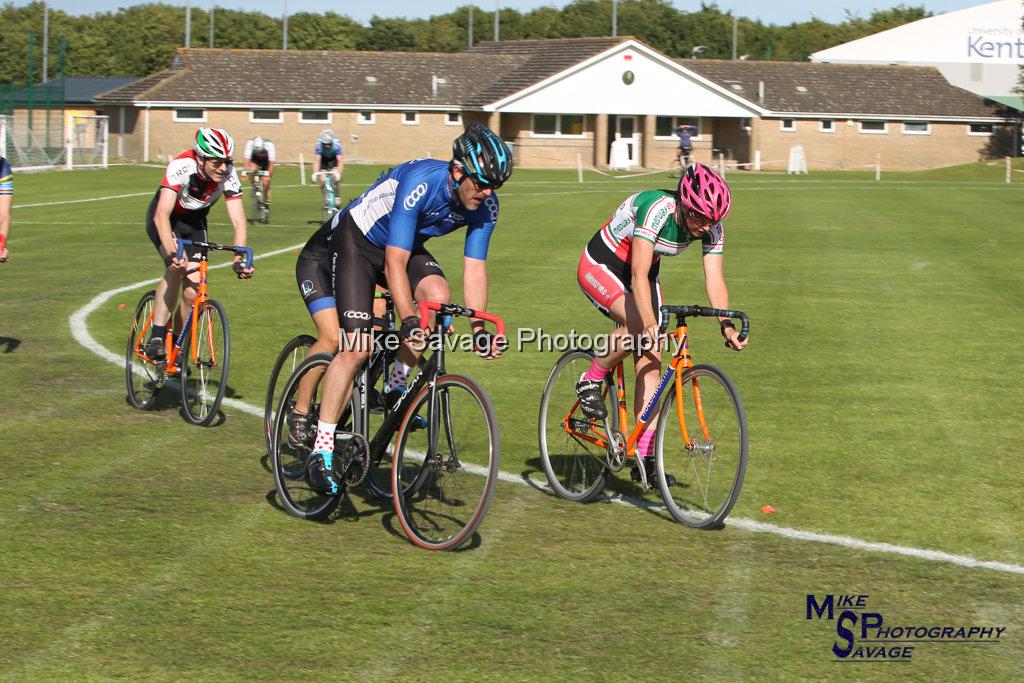 20170806-2763.jpg - Medway Velo Grass Track Event 06-Aug-2017.