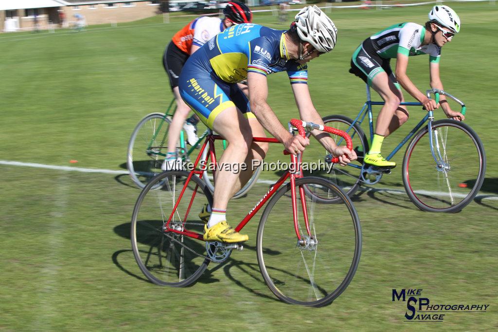 20170806-2801.jpg - Medway Velo Grass Track Event 06-Aug-2017.