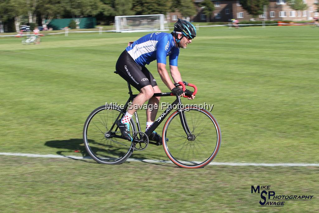 20170806-2804.jpg - Medway Velo Grass Track Event 06-Aug-2017.