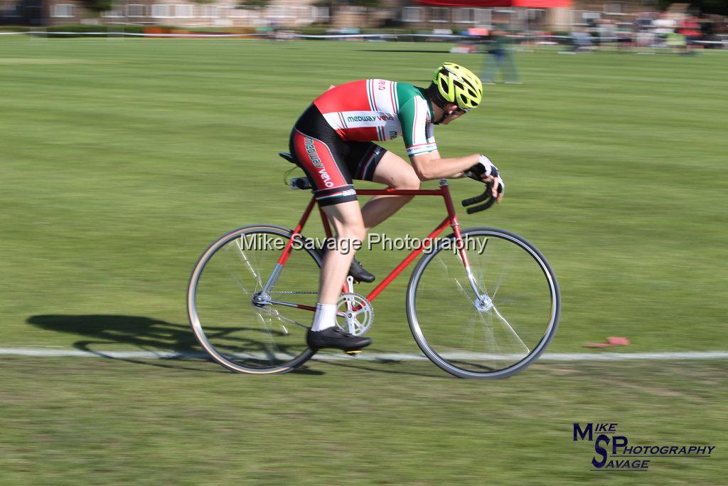 20170806-2823.jpg - Medway Velo Grass Track Event 06-Aug-2017.