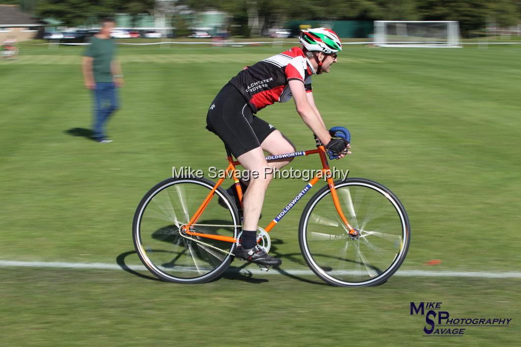 20170806-2915.jpg - Medway Velo Grass Track Event 06-Aug-2017.