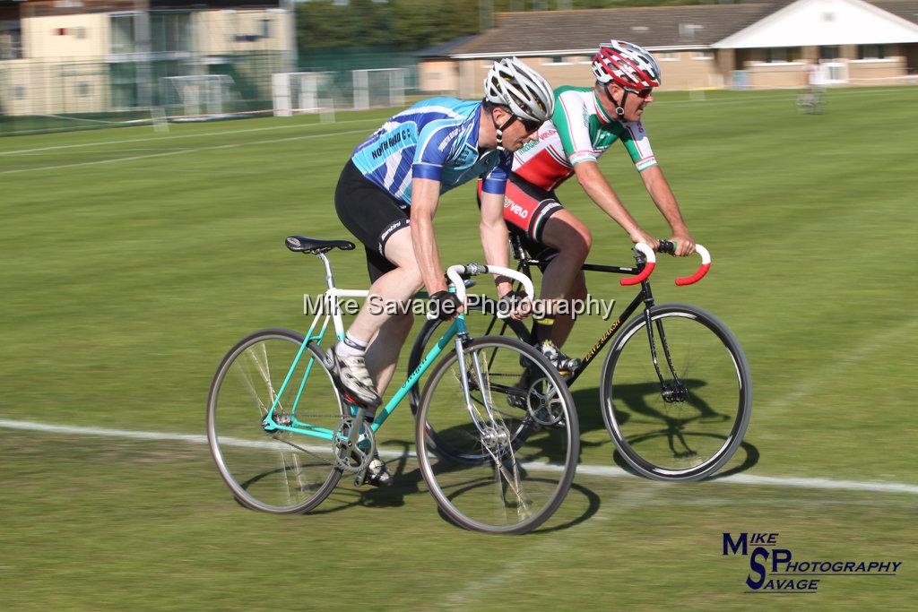 20170806-2944.jpg - Medway Velo Grass Track Event 06-Aug-2017.