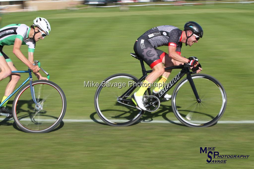 20170806-2951.jpg - Medway Velo Grass Track Event 06-Aug-2017.