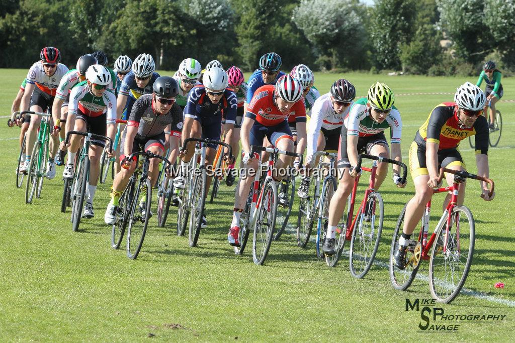 20170806-2030.jpg - Medway Velo Grass Track Event 06-Aug-2017.