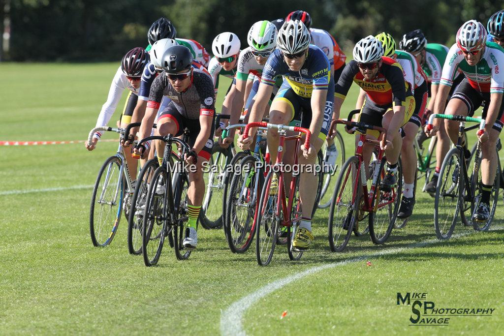 20170806-2140.jpg - Medway Velo Grass Track Event 06-Aug-2017.