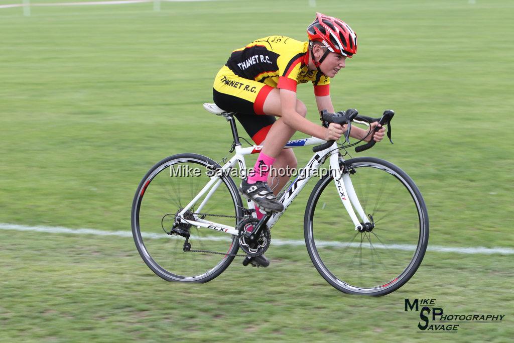 20170806-0214.jpg - Medway Velo Grass Track Event 06-Aug-2017.