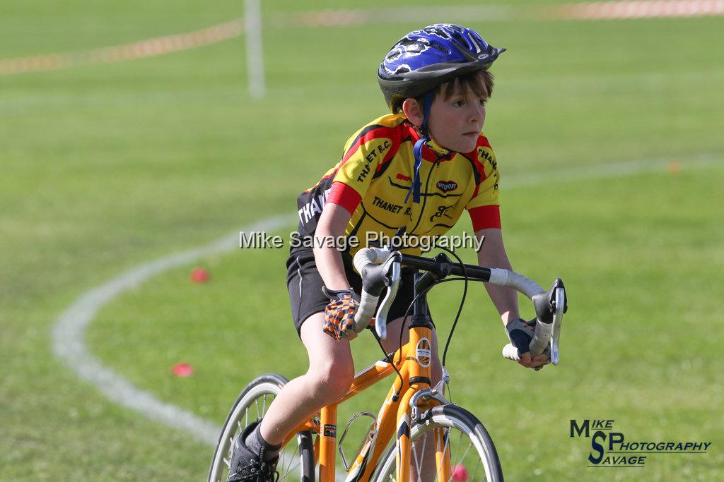 20170806-1926.jpg - Medway Velo Grass Track Event 06-Aug-2017.