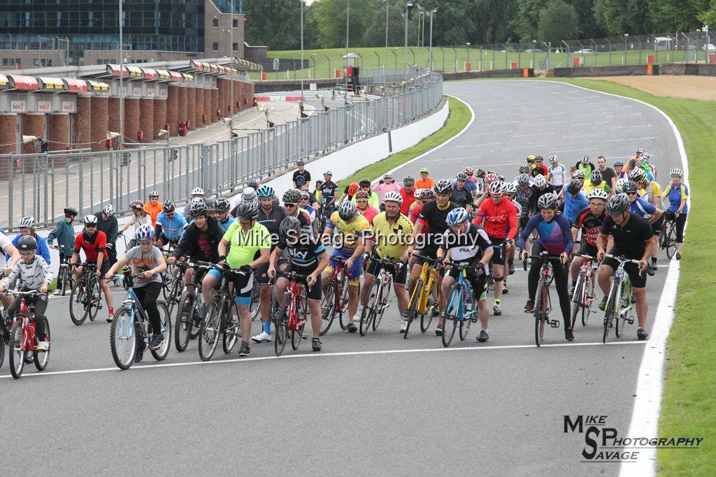 20170811-0018.jpg - Swanley Lions Bike Around Brands 2017, Brands Hatch, Kent.
