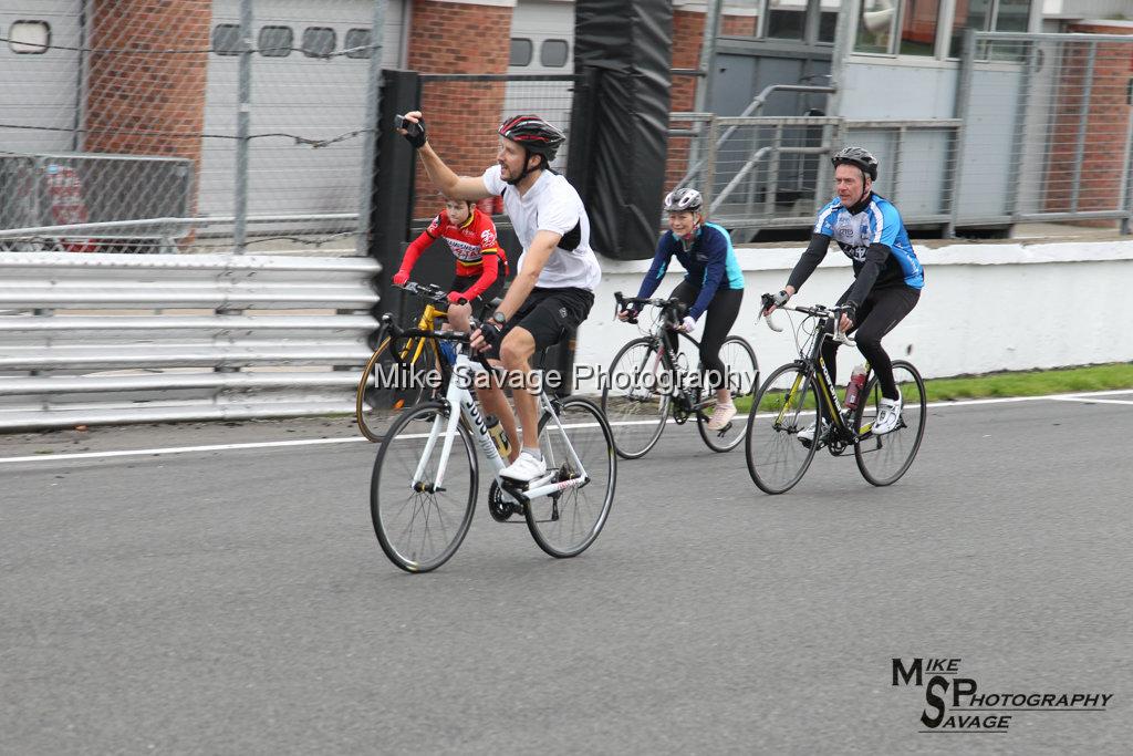 20170811-0642.jpg - Swanley Lions Bike Around Brands 2017, Brands Hatch, Kent.