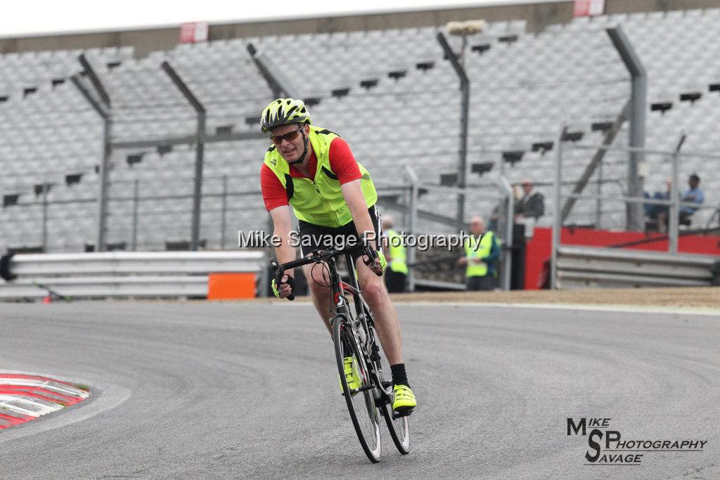 20170811-1005.jpg - Swanley Lions Bike Around Brands 2017, Brands Hatch, Kent.