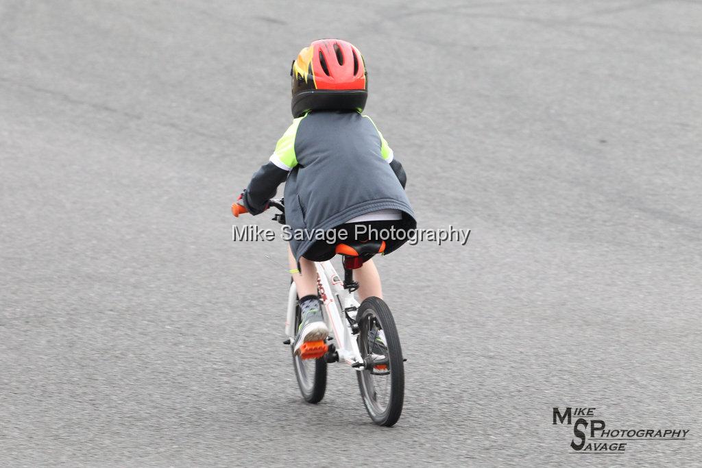 20170811-1076.jpg - Swanley Lions Bike Around Brands 2017, Brands Hatch, Kent.